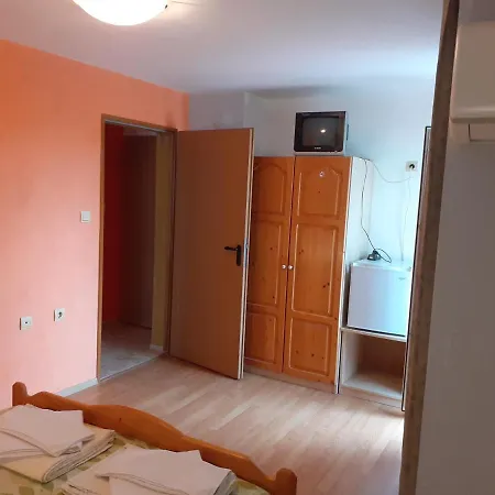 Gæstehus Roza - 2*